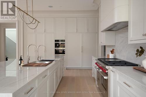 92 Arjay Crescent, Toronto, ON - Indoor Photo Showing Kitchen With Upgraded Kitchen