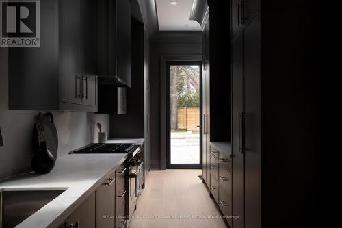 92 Arjay Crescent, Toronto, ON - Indoor Photo Showing Kitchen