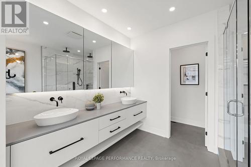 505 Windermere Avenue, Ottawa, ON - Indoor Photo Showing Bathroom