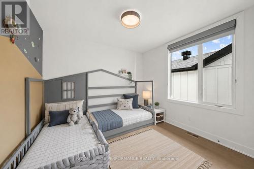 505 Windermere Avenue, Ottawa, ON - Indoor Photo Showing Living Room