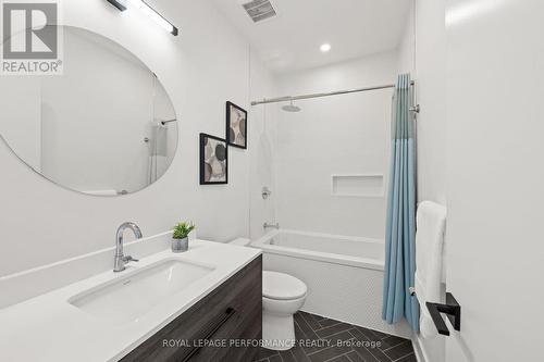505 Windermere Avenue, Ottawa, ON - Indoor Photo Showing Bathroom