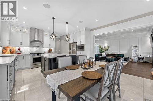 18 David Avenue, Hamilton, ON - Indoor Photo Showing Dining Room