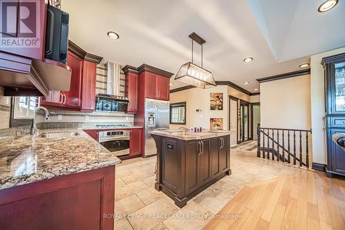11 - 5595 Drummond Road, Niagara Falls, ON - Indoor Photo Showing Kitchen