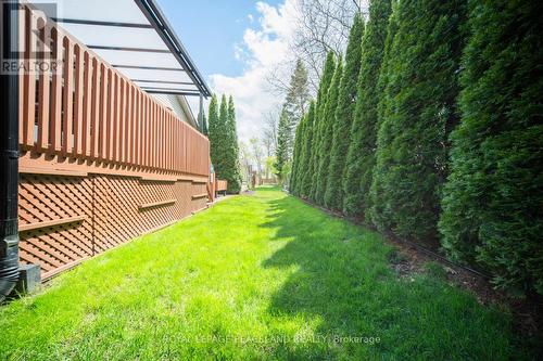 11 - 5595 Drummond Road, Niagara Falls, ON - Outdoor