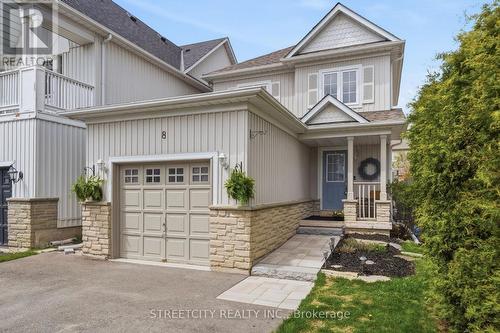 8 SHIPLEY AVENUE  Clarington, ON L1B 1M6