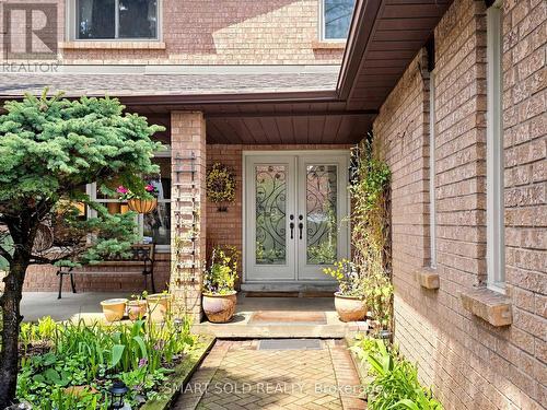 14 Marchwood Crescent, Richmond Hill, ON - Outdoor