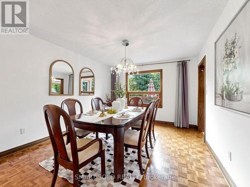 14 Marchwood Crescent, Richmond Hill, ON - Indoor Photo Showing Dining Room