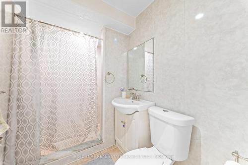 5727 Keldrew Avenue, Mississauga, ON - Indoor Photo Showing Bathroom