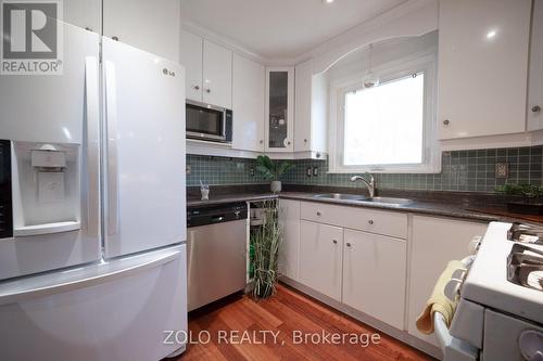 13 Foster Road, Mississauga, ON - Indoor Photo Showing Kitchen With Double Sink