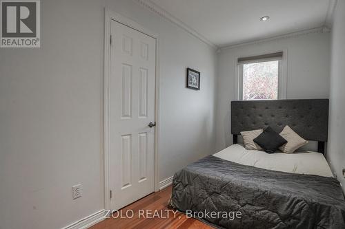 13 Foster Road, Mississauga, ON - Indoor Photo Showing Bedroom