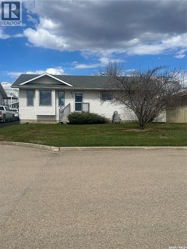 719 Adamson CRESCENT  Shellbrook, SK S0J 2E0