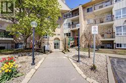 15 HOFSTETTER Avenue Unit# 108  Kitchener, ON N2A 3Z7