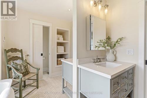 7196 Mcniven Road, Milton, ON - Indoor Photo Showing Bathroom