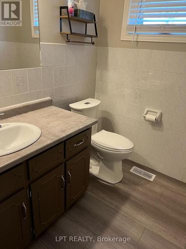 20 Glenbrook Drive, Guelph, ON - Indoor Photo Showing Bathroom
