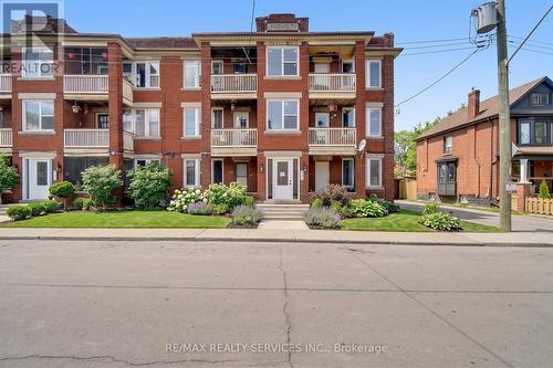 8 - 5 Fairholt Road N, Hamilton, ON - Outdoor With Balcony With Facade
