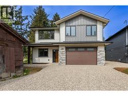 166 2nd Avenue Grindrod, BC V1E 3J4