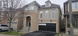 13 MUSCAT CRESCENT Ajax, ON L1Z 0B7