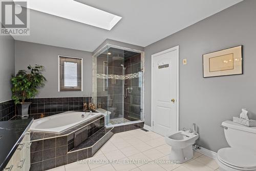 5465 Shorecrest Crescent, Mississauga, ON - Indoor Photo Showing Bathroom