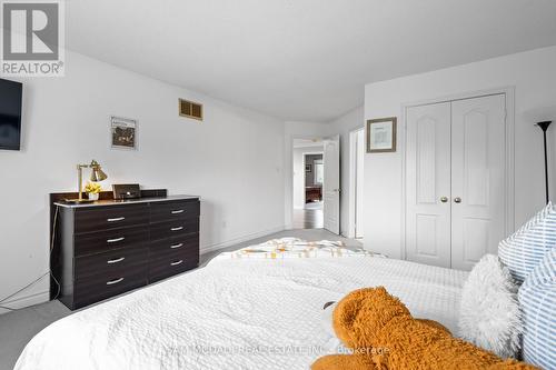 5465 Shorecrest Crescent, Mississauga, ON - Indoor Photo Showing Bedroom