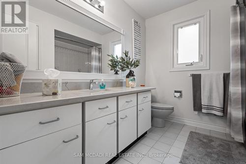 5465 Shorecrest Crescent, Mississauga, ON - Indoor Photo Showing Bathroom