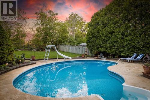 5465 Shorecrest Crescent, Mississauga, ON - Outdoor With In Ground Pool With Backyard