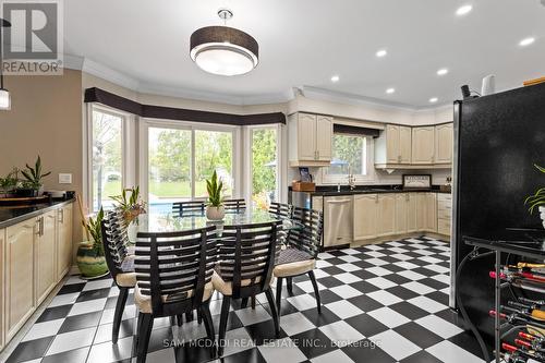 5465 Shorecrest Crescent, Mississauga, ON - Indoor