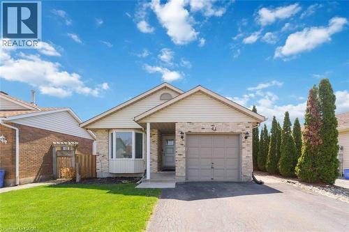 41 EASTWOOD Drive  Welland, ON L3C 6W1