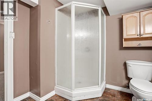 4176 Castle Road, Regina, SK - Indoor Photo Showing Bathroom