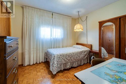 1571 Corkstone Glade, Mississauga, ON - Indoor Photo Showing Bedroom