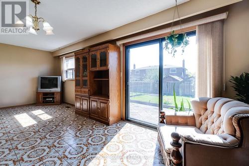 1571 Corkstone Glade, Mississauga, ON - Indoor