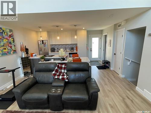 117 Westfield Road, Saskatoon, SK - Indoor Photo Showing Living Room