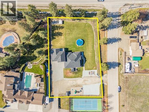 3350 Larkspur Court, Kelowna, BC - Outdoor