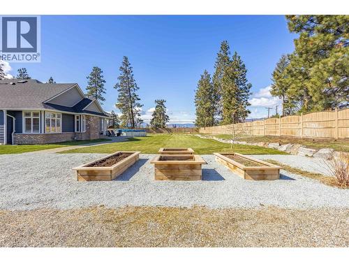 3350 Larkspur Court, Kelowna, BC - Outdoor