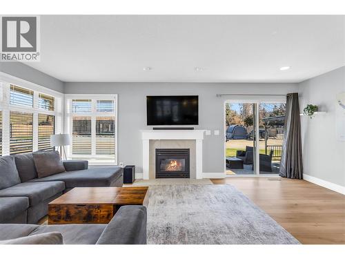 3350 Larkspur Court, Kelowna, BC - Indoor