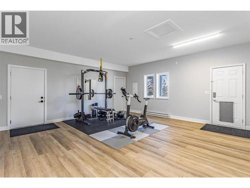 3350 Larkspur Court, Kelowna, BC - Indoor Photo Showing Bedroom