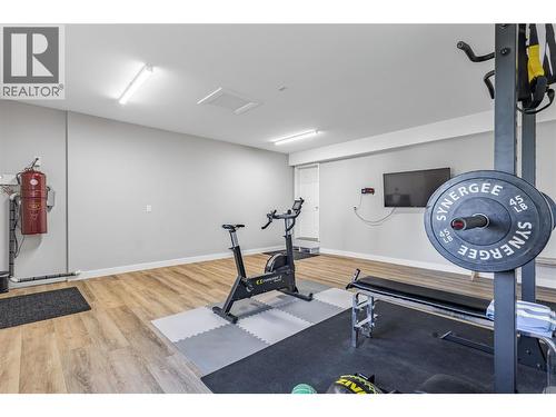 3350 Larkspur Court, Kelowna, BC - Indoor Photo Showing Bedroom