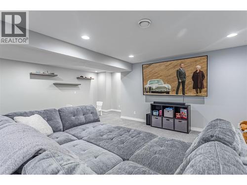 3350 Larkspur Court, Kelowna, BC - Indoor