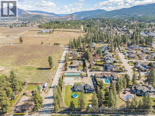 3350 Larkspur Court, Kelowna, BC - Outdoor With Exterior
