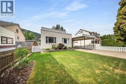 2120 Sixth Avenue Trail, BC V1R 3B7