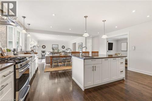 7196 Mcniven Road, Milton, ON - Indoor Photo Showing Kitchen With Upgraded Kitchen