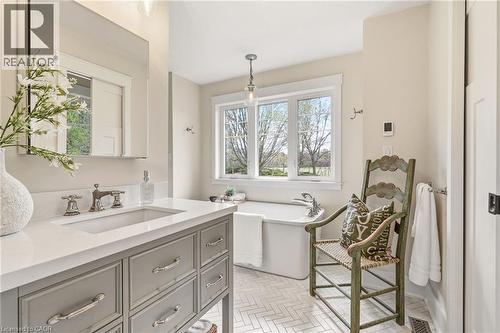 7196 Mcniven Road, Milton, ON - Indoor Photo Showing Bathroom