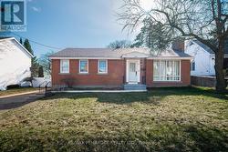 251 BROADVIEW DRIVE Pembroke, ON K8A 2A1