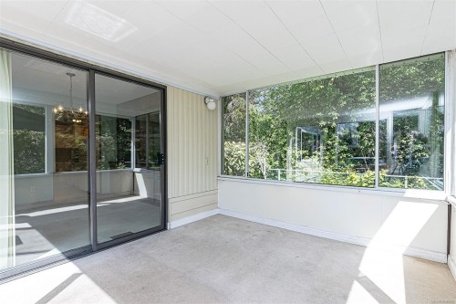 2170 Summergate Blvd, Sidney, BC 