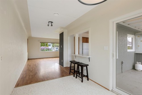 3746 Seaton St, Saanich, BC 