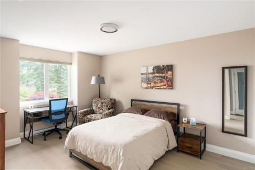 1896 Leyns Rd, Saanich, BC 