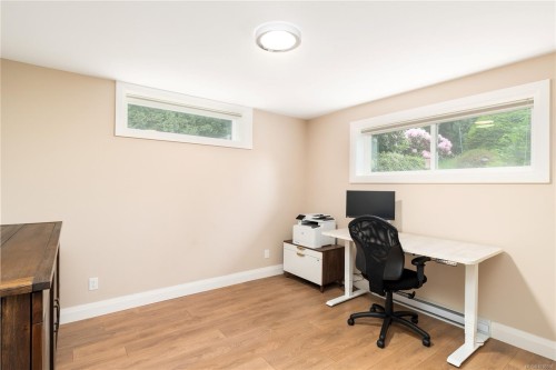 1896 Leyns Rd, Saanich, BC 