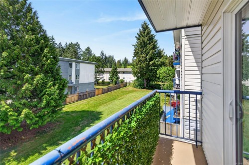 311-200 Back Rd, Courtenay, BC - Outdoor With Balcony With Exterior