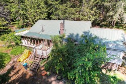 3070 Fairbairn Rd Gabriola Island, BC V0R 1X7