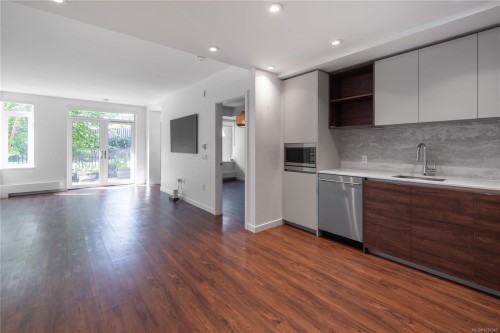 #108-369 Tyee Rd, Victoria, BC - Indoor Photo Showing Kitchen
