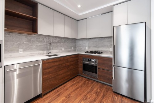 #108-369 Tyee Rd, Victoria, BC - Indoor Photo Showing Kitchen With Upgraded Kitchen